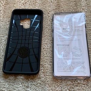 Samsung Galaxy S9 two cases and screen protector.